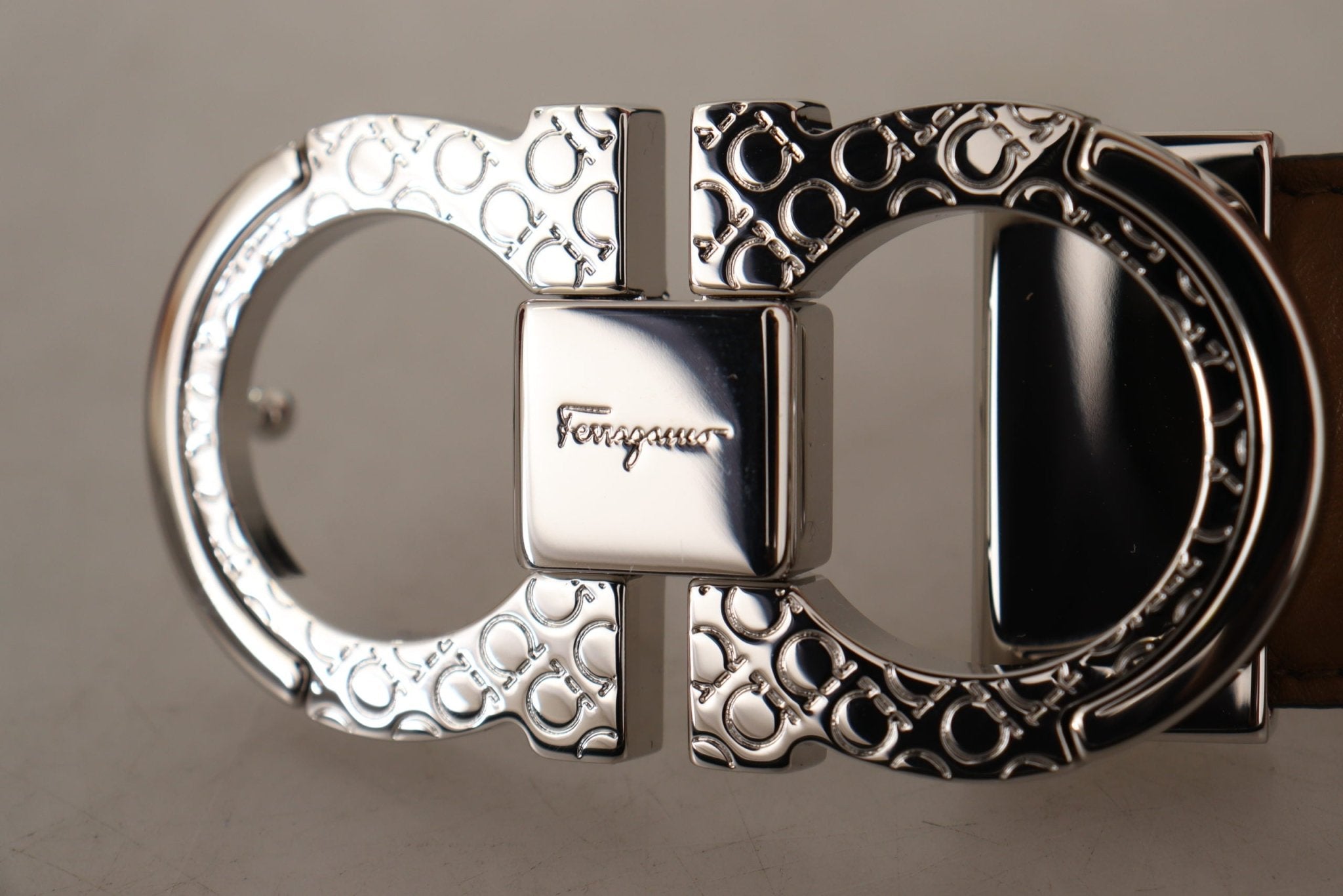 Salvatore Ferragamo Brown and Black Calf Leather Reversible Belt - Fizigo